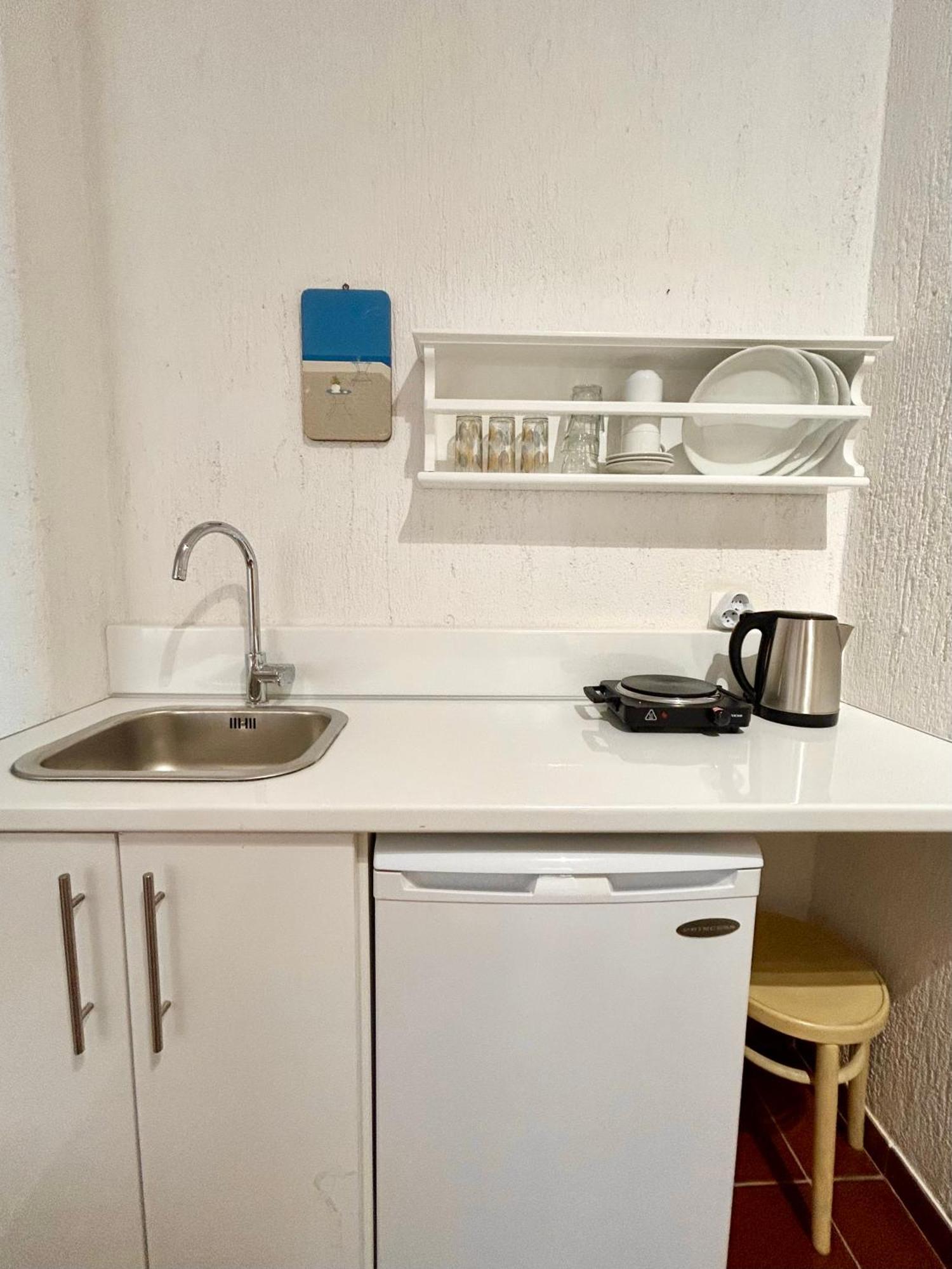 Fos Apartments Mykonos Agios Ioannis Diakoftis Room photo