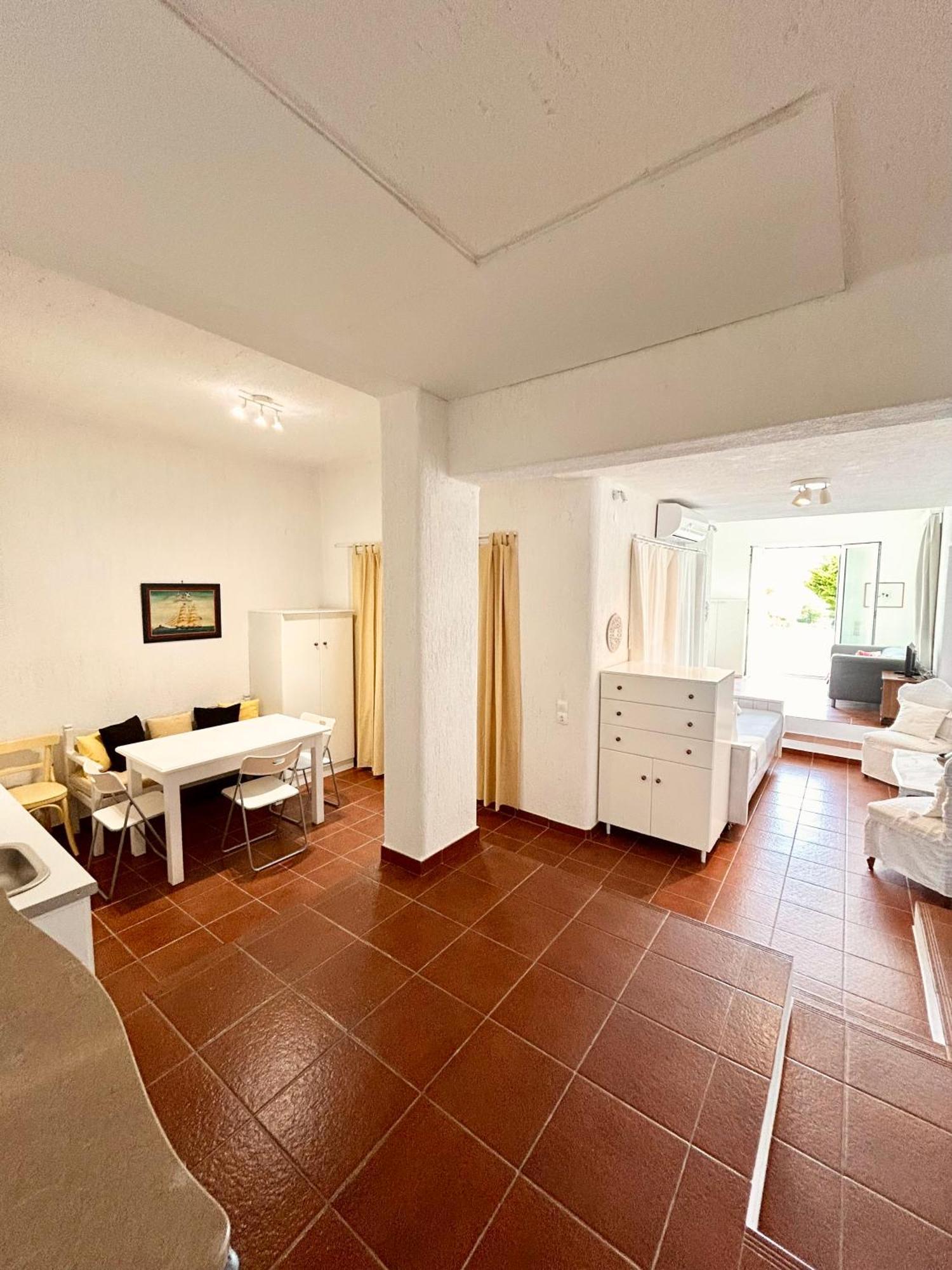 Fos Apartments Mykonos Agios Ioannis Diakoftis Room photo